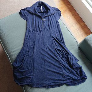 Kenzie Zip Front Jersey Dress With Side Deep Draped Pockets Size XS - blue